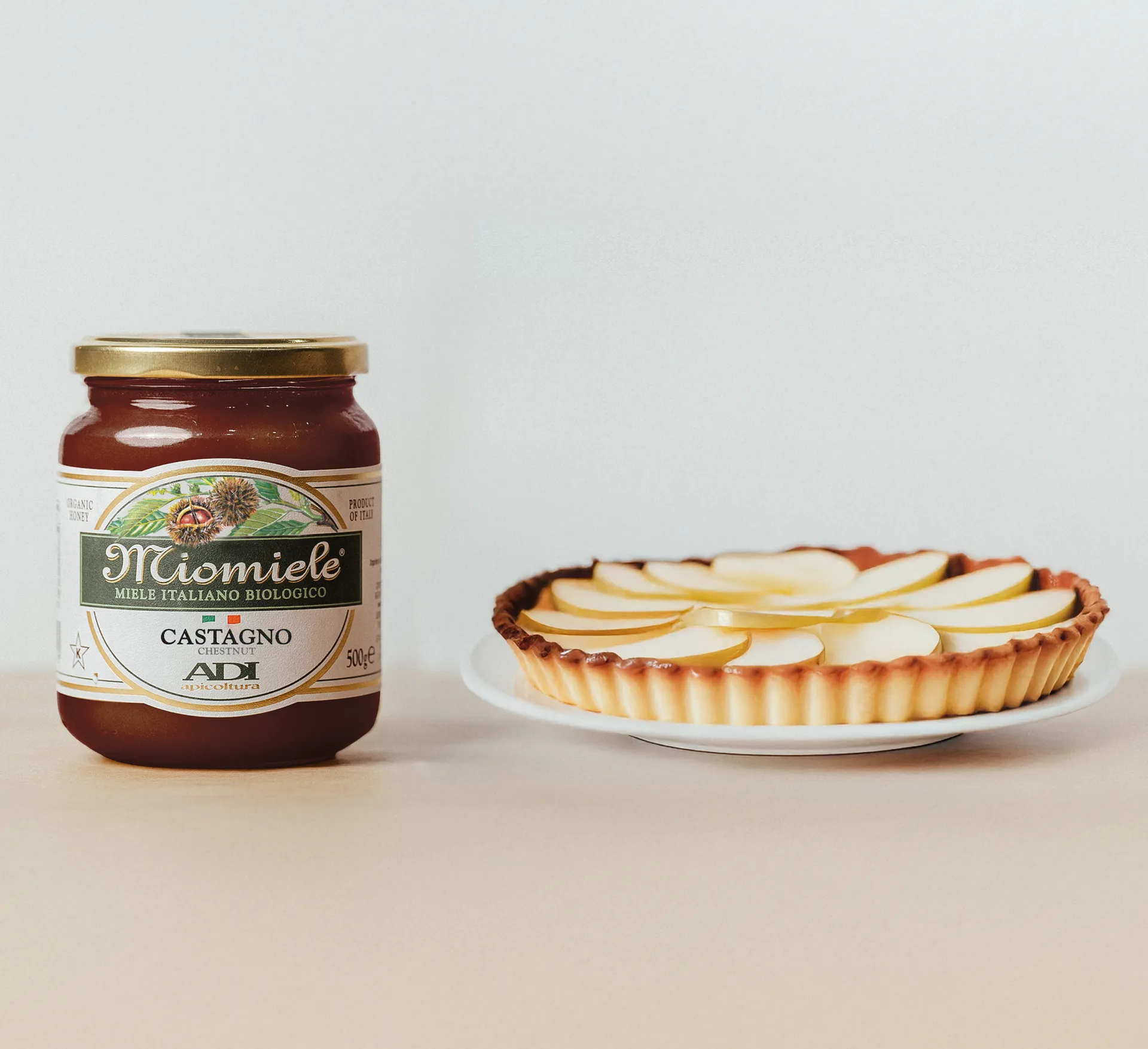 Miele di castagno in una torta con miele - ADI Apicoltura